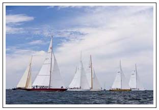 12 MEter Class Start at the Opera House Regatta